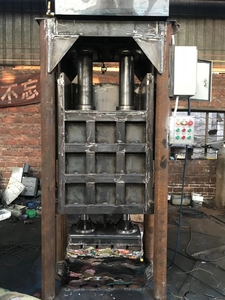 立式围栏机
